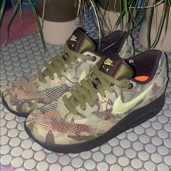 Nike Shoes - NikeAir Max 1 86 OG 'Camo Light Lemon Twist' Sz W8 (M6.5) Sz 1/2 down snug